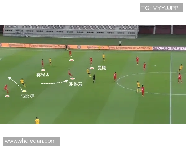 深入解析足球单场赛事的战术布局与胜负关键因素